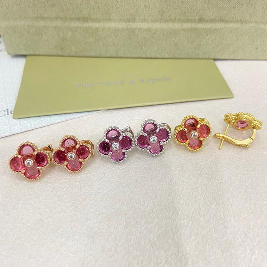 [⭐Hevara Jewelry]2026 NEW  CLOVER 1 MOTIFPINK ENAMEL STUD EARRINGS WITH DIAMONDS2