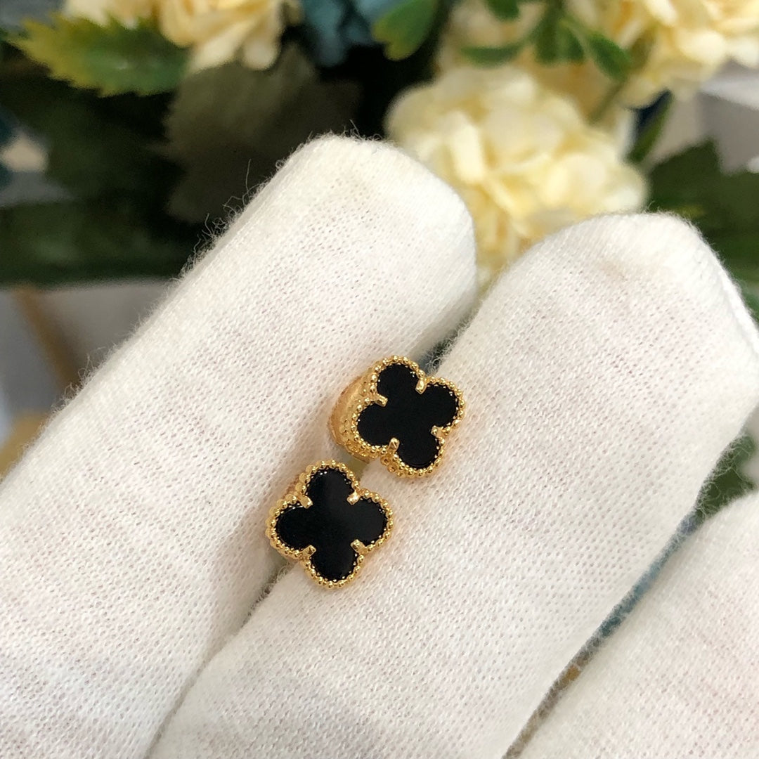 [⭐Hevara Jewelry]CLOVER MINI GOLD EARRINGS