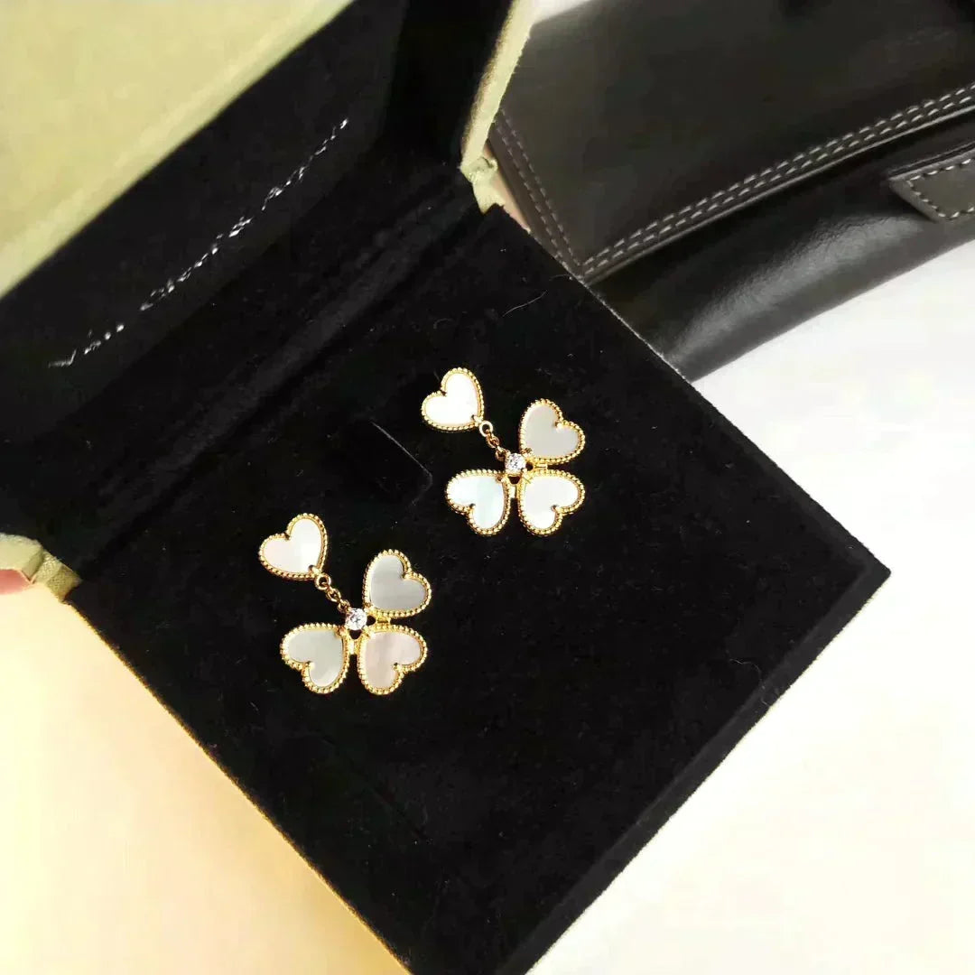[⭐Hevara Jewelry]CLOVER SWEET WHITE MOP EARRINGS