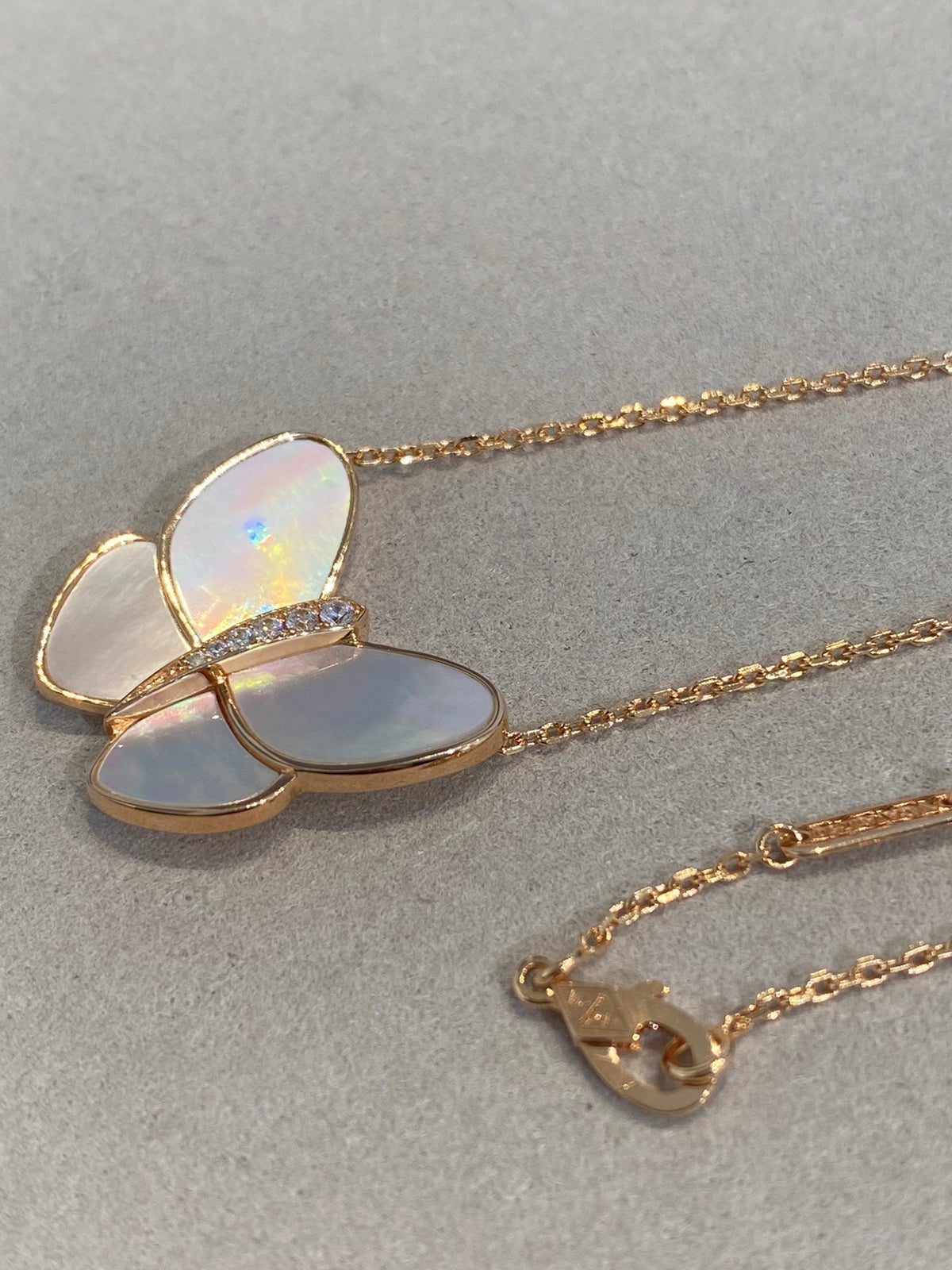 [⭐Hevara Jewelry]BUTTERFLY GOLD MOP DIAMOND NECKLACE