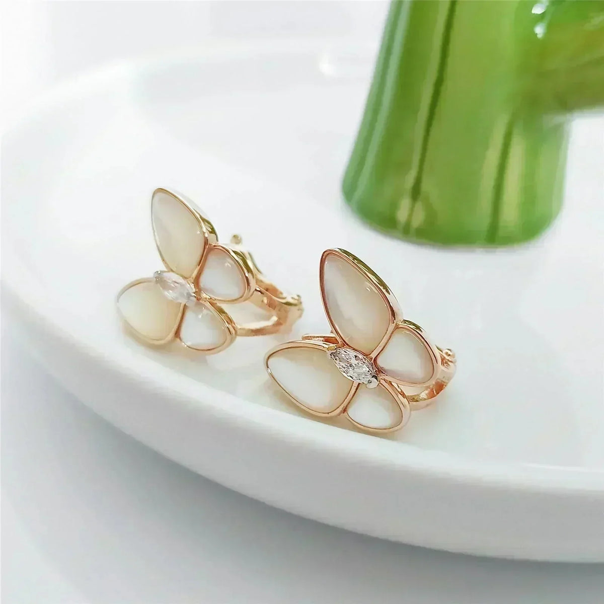 [⭐Hevara Jewelry]BUTTERFLY MOP DIAMOND EARRINGS