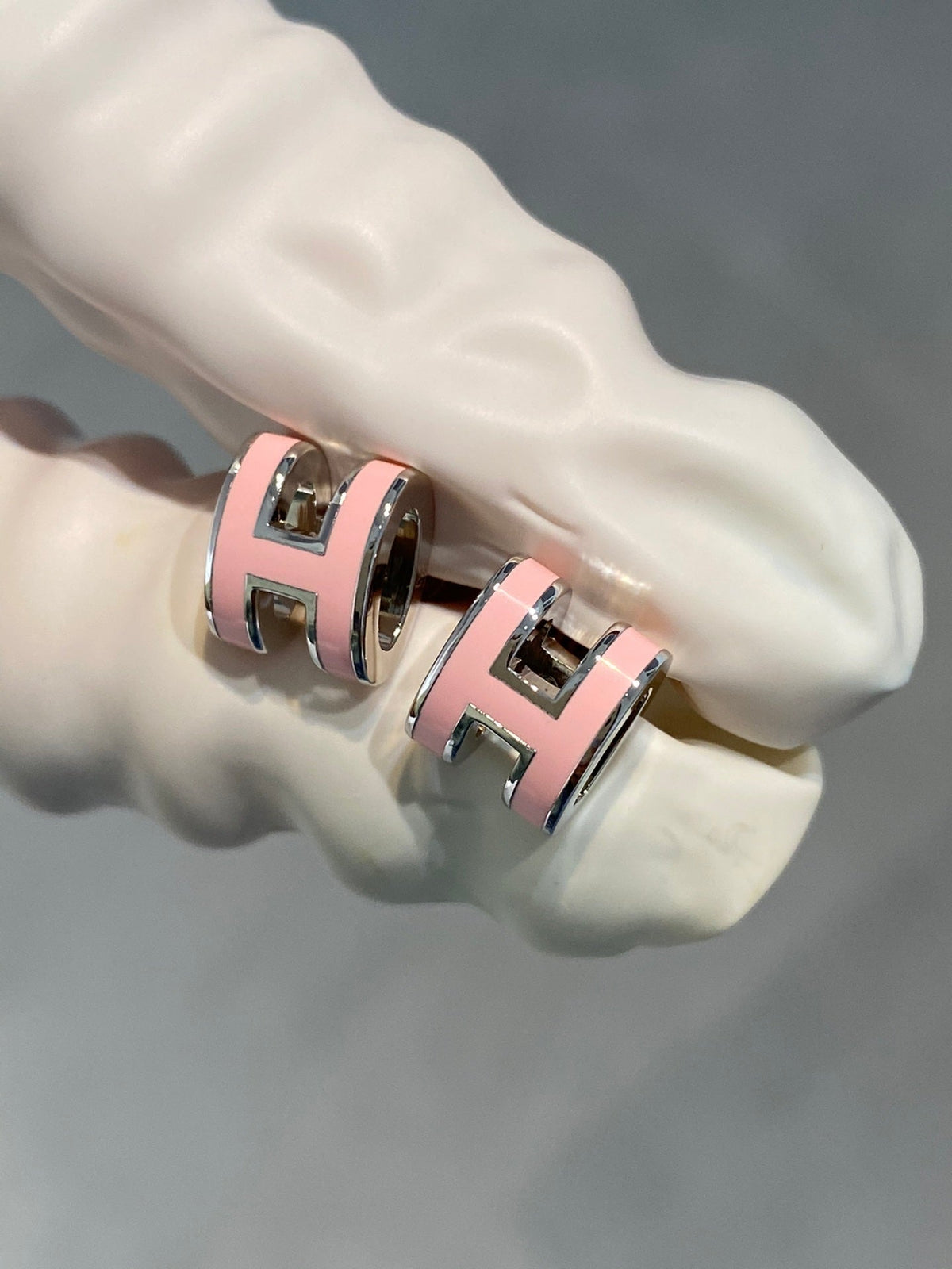 [⭐Hevara Jewelry]MINI POP H SILVER EARRINGS PINK