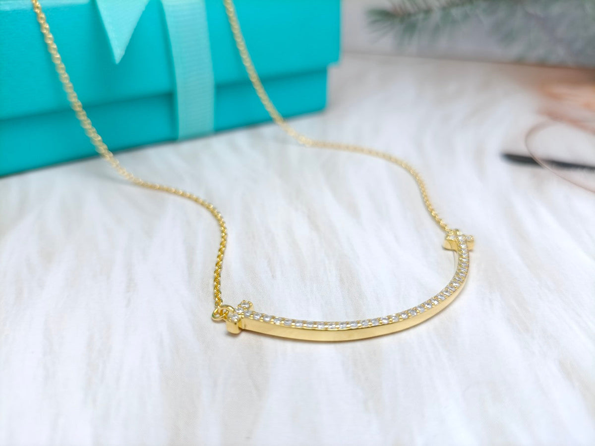 [Hevara Jewelry]BIG SMILE PEDANT DIAMOND NECKLACE