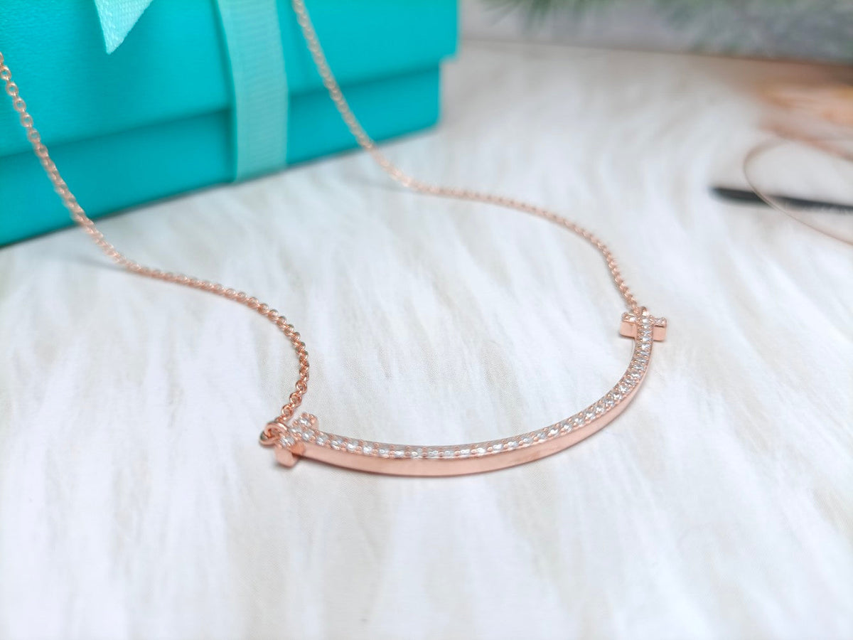 [Hevara Jewelry]BIG SMILE PEDANT DIAMOND NECKLACE