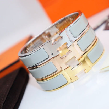 [⭐Hevara Jewelry]H LIGHT BLUE BRACELET