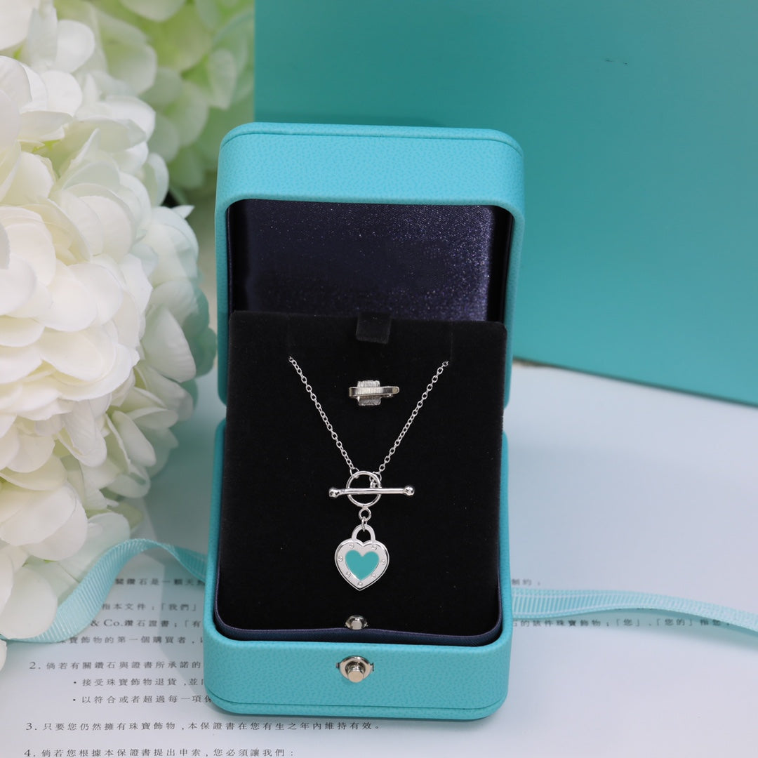 [Hevara Jewelry]DOUBLE HEART BLUE NECKLACE