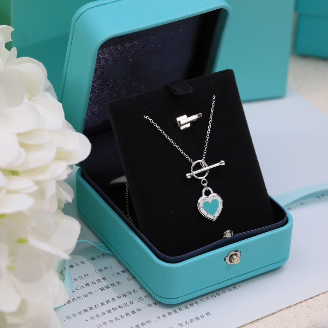 [Hevara Jewelry]DOUBLE HEART BLUE NECKLACE