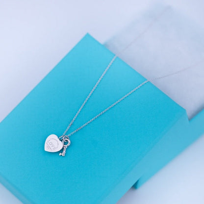 [Hevara Jewelry]KEY AND HEART SILVER NECKLACE