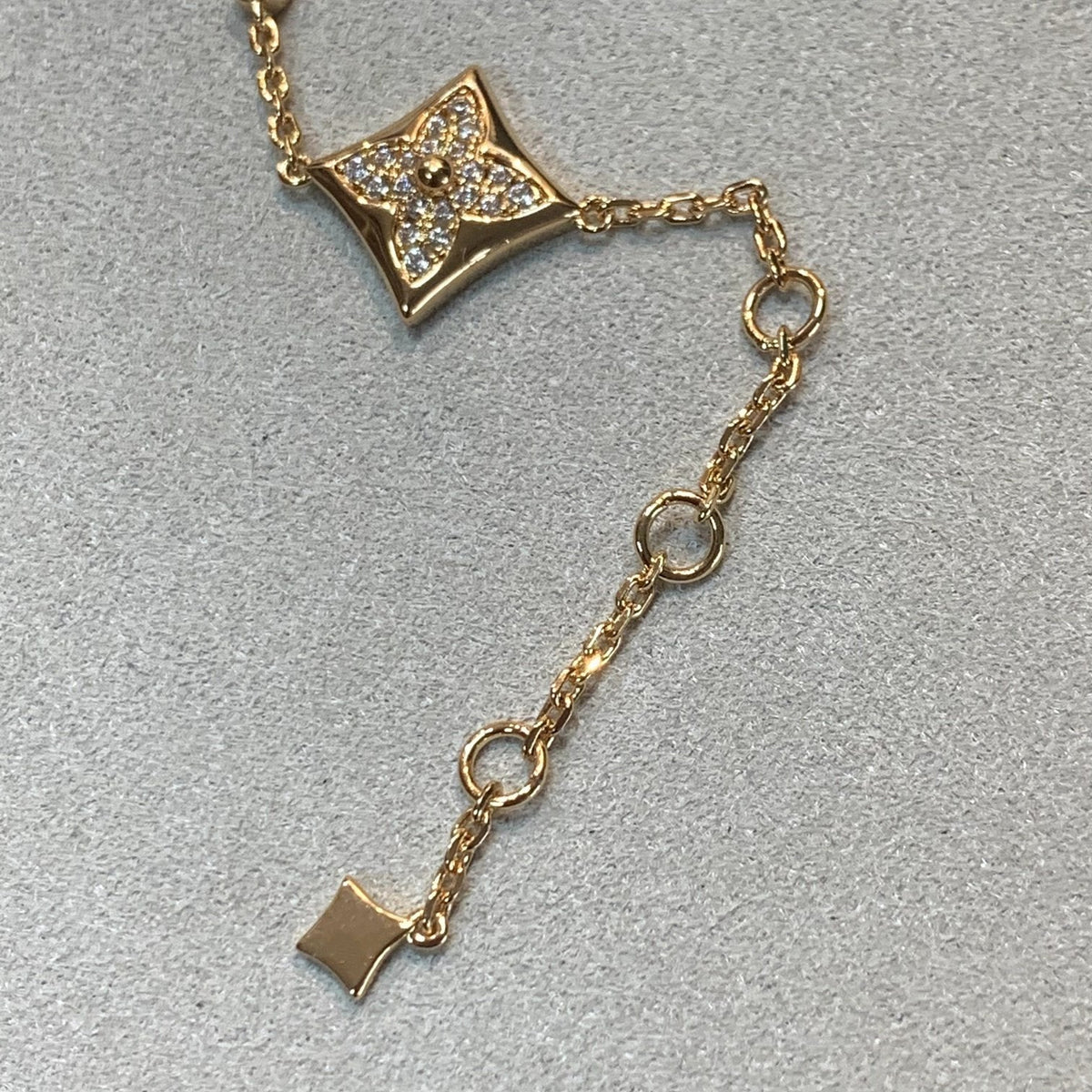 [⭐Hevara Jewelry]STAR AND SUN 4 MOTIFS GOLD DIAMONDS BRACELET