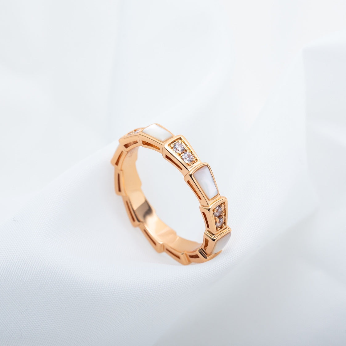 [⭐Hevara Jewelry]SERPENTI RING PINK GOLD DIAMOND MOP 3MM