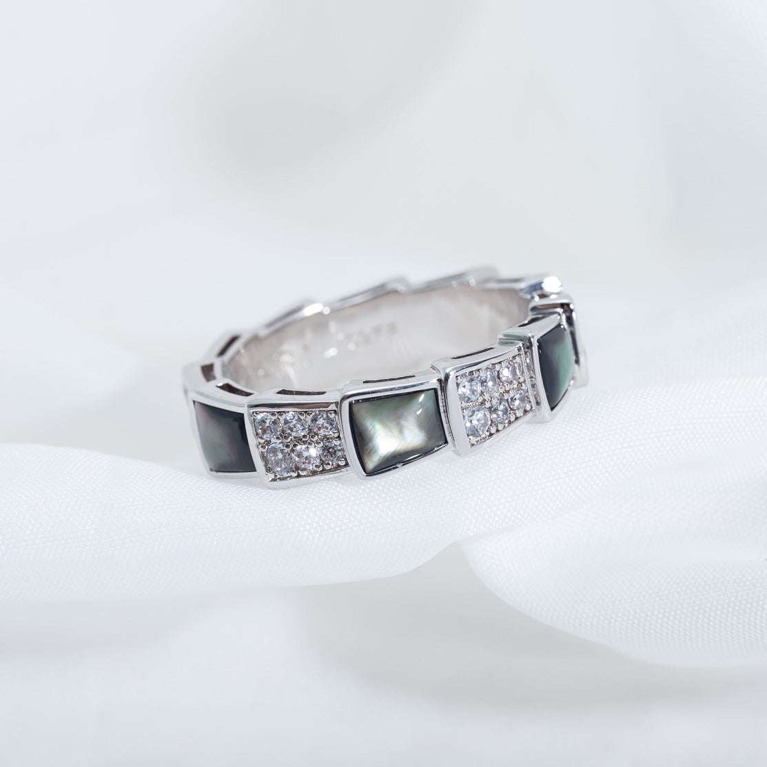 [⭐Hevara Jewelry]SERPENTI RING SILVER DIAMOND BLACK MOP 4MM