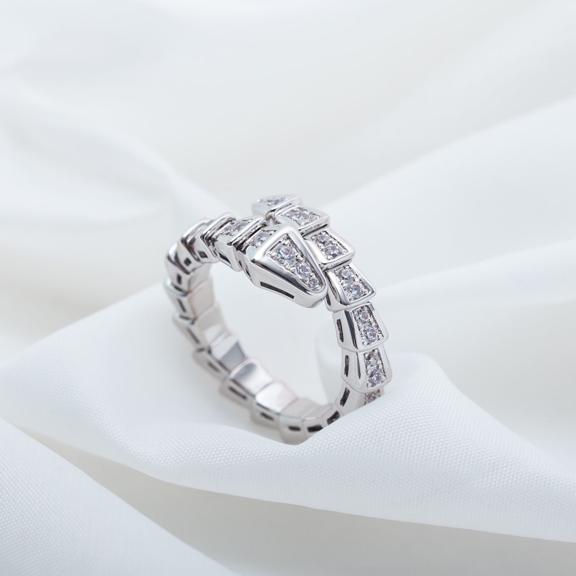 [⭐Hevara Jewelry]SERPENTI RING SILVER DIAMOND PAVED 4MM