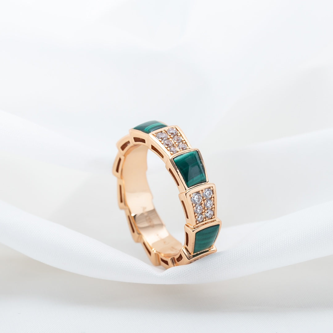 [⭐Hevara Jewelry]SERPENTI RING PINK GOLD MALACHITE DIAMOND PAVED 4MM
