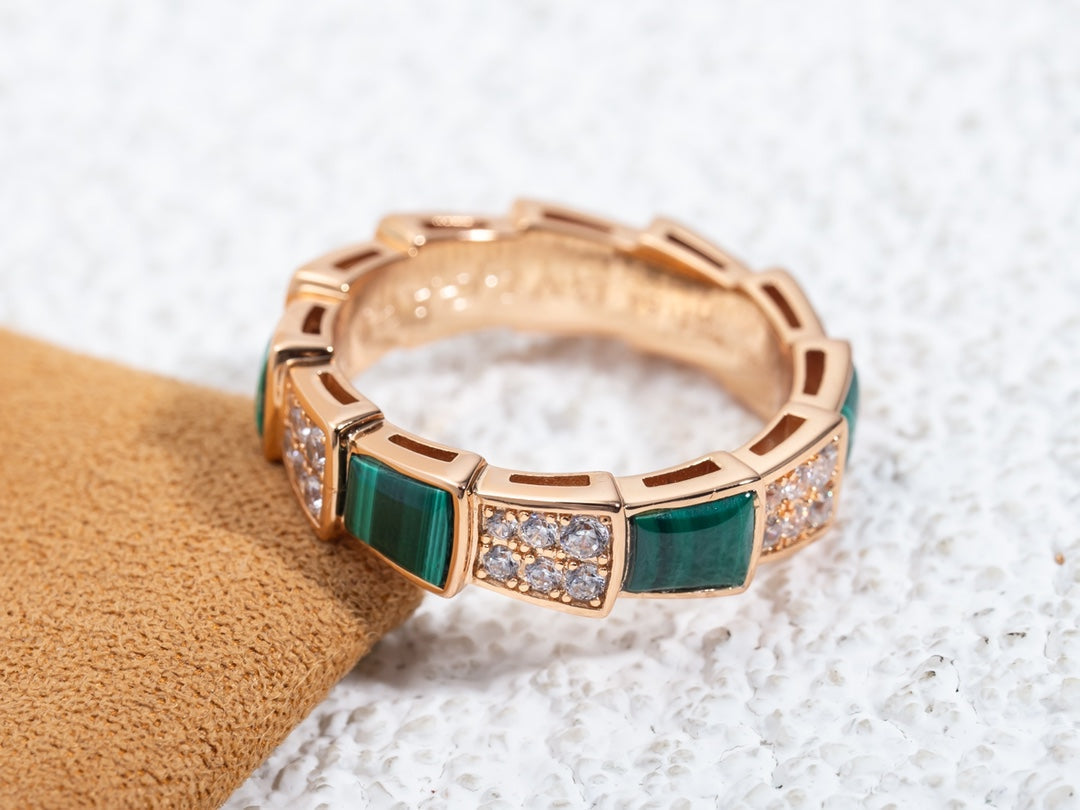 [⭐Hevara Jewelry]SERPENTI RING PINK GOLD MALACHITE DIAMOND PAVED 4MM