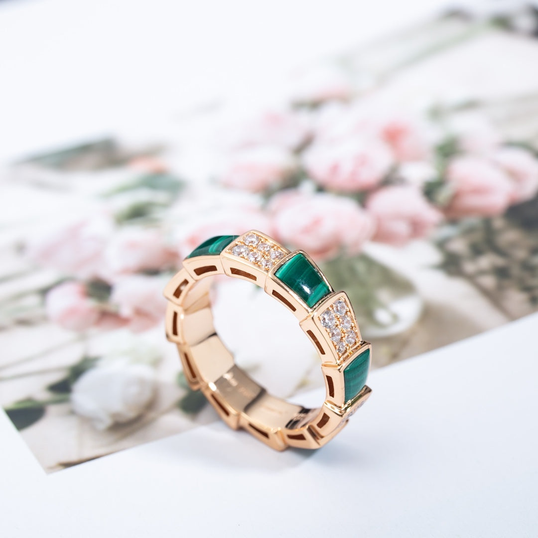 [⭐Hevara Jewelry]SERPENTI RING PINK GOLD MALACHITE DIAMOND PAVED 4MM