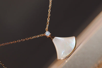[⭐Hevara Jewelry]DREAM NECKLACE WHITE MOP PINK GOLD 1 DIAMOND