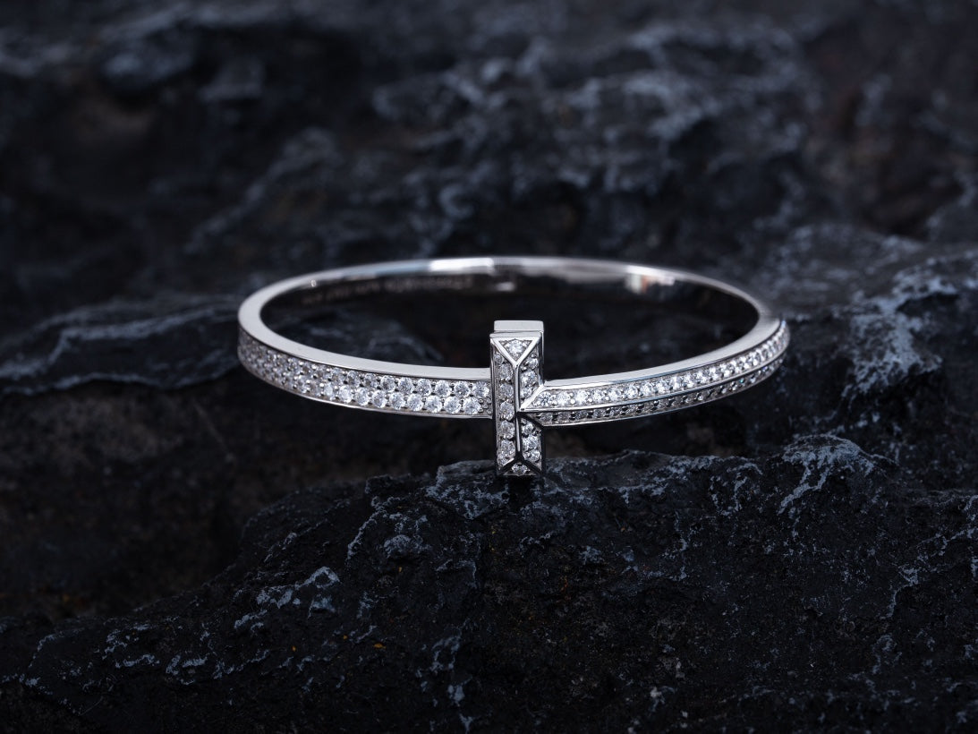 [Hevara Jewelry]WIDE DIAMONDS HINGED BANGLE SILVER