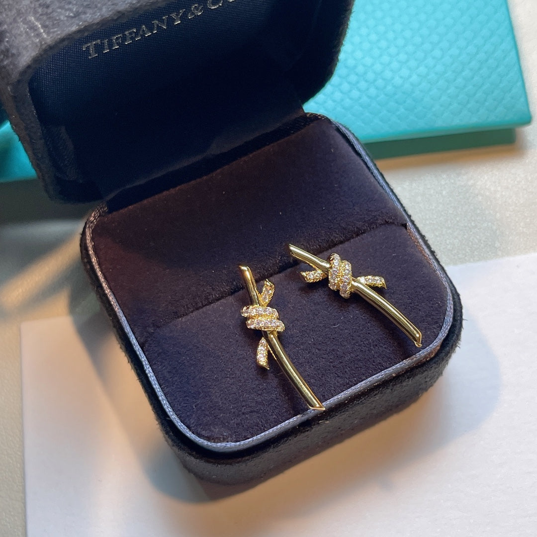 [Hevara Jewelry]KNOT EARRINGS GOLD DIAMOND