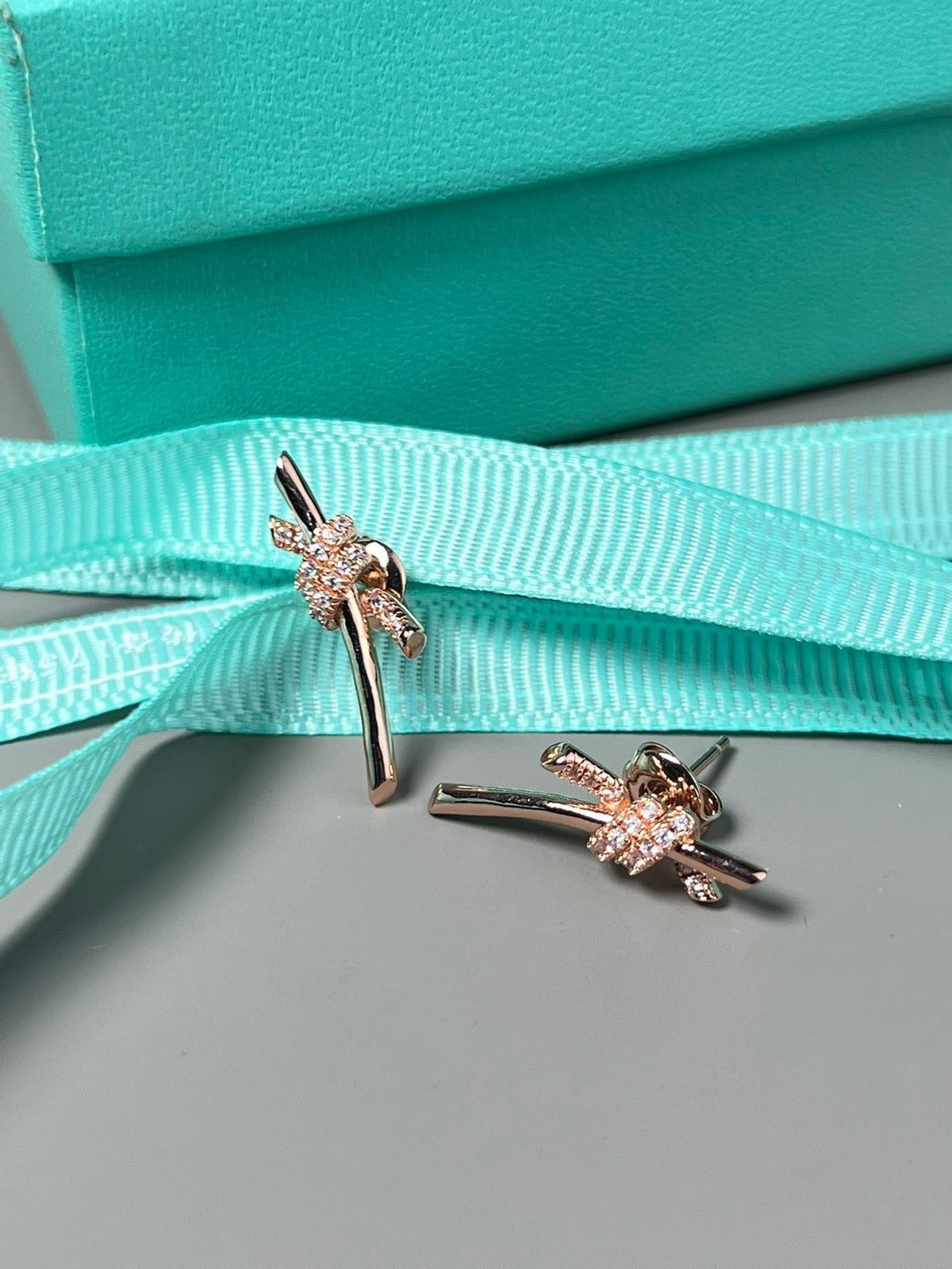 [Hevara Jewelry]KNOT EARRINGS PINK GOLD DIAMOND