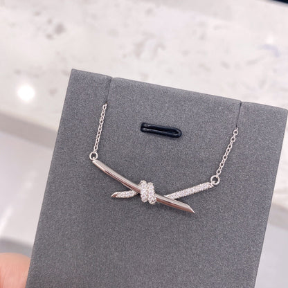 [Hevara Jewelry]KNOT NECKLACE DIAMONDS