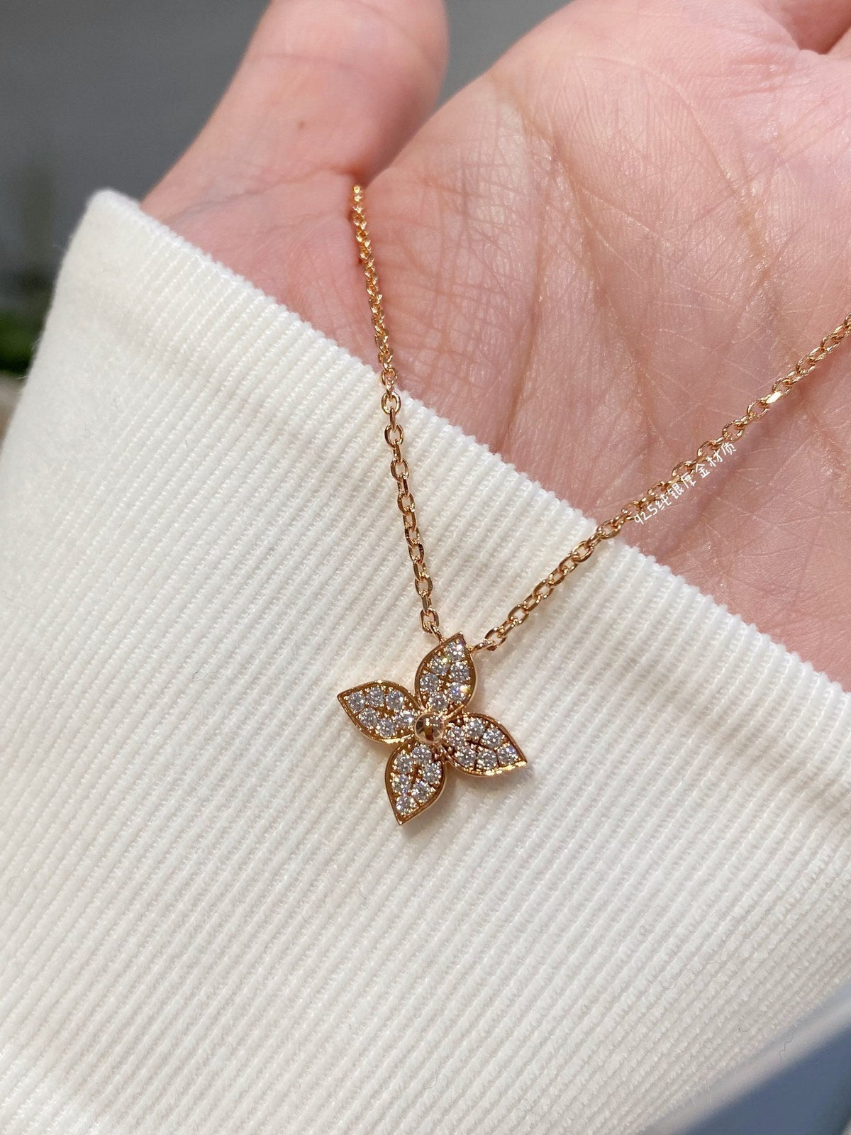 [⭐Hevara Jewelry]STAR DIAMOND NECKALCE