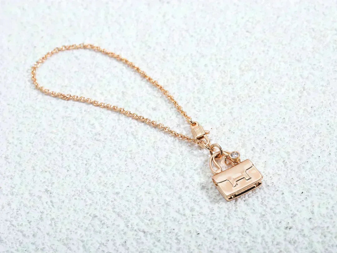 [⭐Hevara Jewelry]AMULETTE PEDANT ROSE GOLD NECKLACE