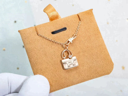 [⭐Hevara Jewelry]AMULETTE PEDANT ROSE GOLD NECKLACE