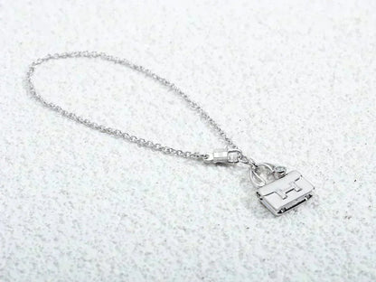 [⭐Hevara Jewelry]AMULETTE PEDANT SILVER NECKLACE