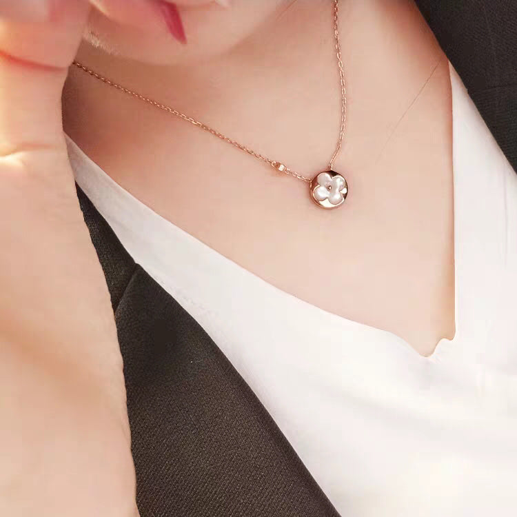 [⭐Hevara Jewelry]SUN MOP GOLD 1 DIAMOND NECKLACE