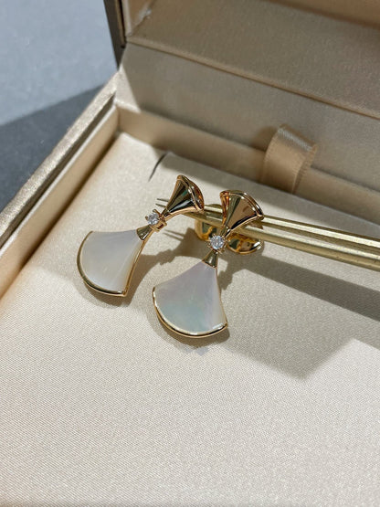 [⭐Hevara Jewelry]DREAM MOP 1 DIAMOND EARRINGS