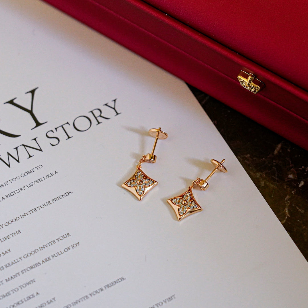[⭐Hevara Jewelry]STAR DIAMONDS EARRINGS GOLD