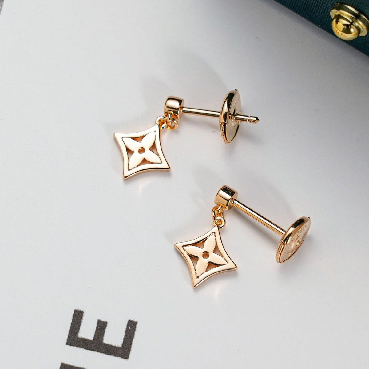 [⭐Hevara Jewelry]STAR EARRINGS GOLD
