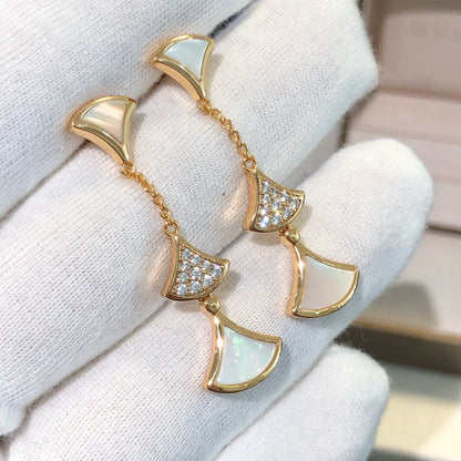 [⭐Hevara Jewelry]DREAM EARRINGS 3 MOTIFS DIAMOND MOP PINK GOLD