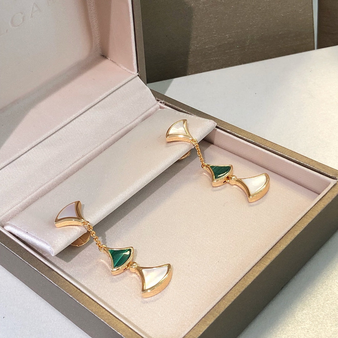[⭐Hevara Jewelry]DREAM EARRINGS 3 MOTIFS MALACHITE MOP PINK GOLD