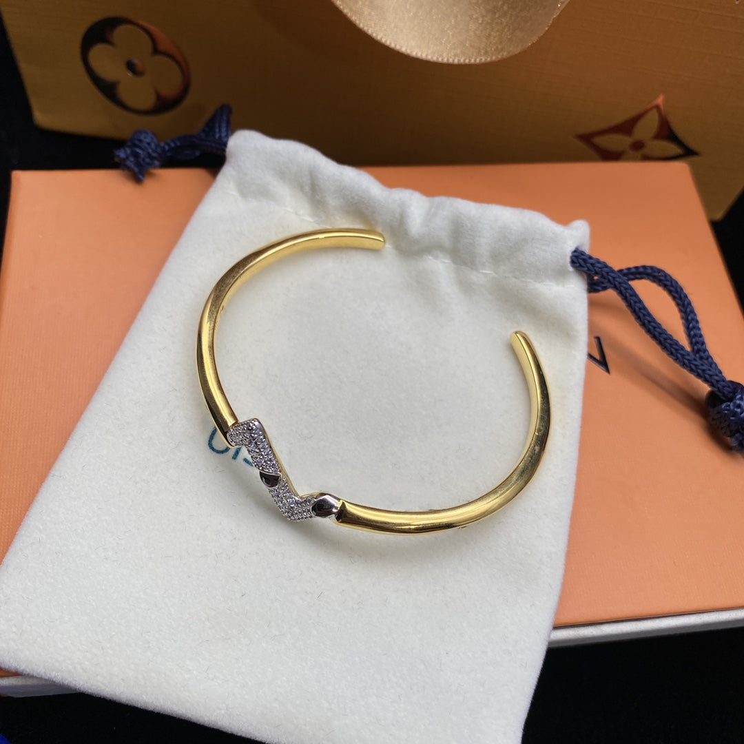 [⭐Hevara Jewelry]VOLTE UPSITE DOWN DIAMOND GOLD OPEN BRACELET