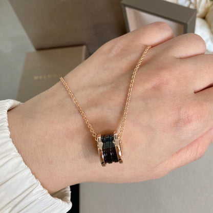 [⭐Hevara Jewelry]ZERO 1 BLACK CERAMIC PINK GOLD NECKLACE