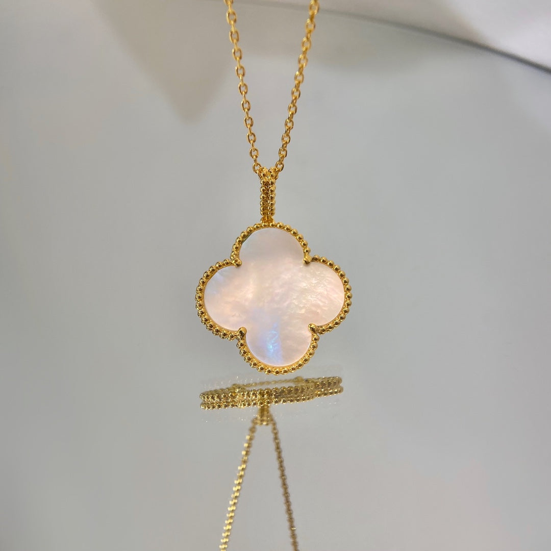 [⭐Hevara Jewelry]CLOVER 25MM MOP LARGE PENDANT NECKLACE