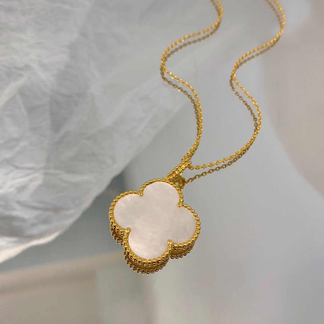[⭐Hevara Jewelry]CLOVER 25MM MOP LARGE PENDANT NECKLACE