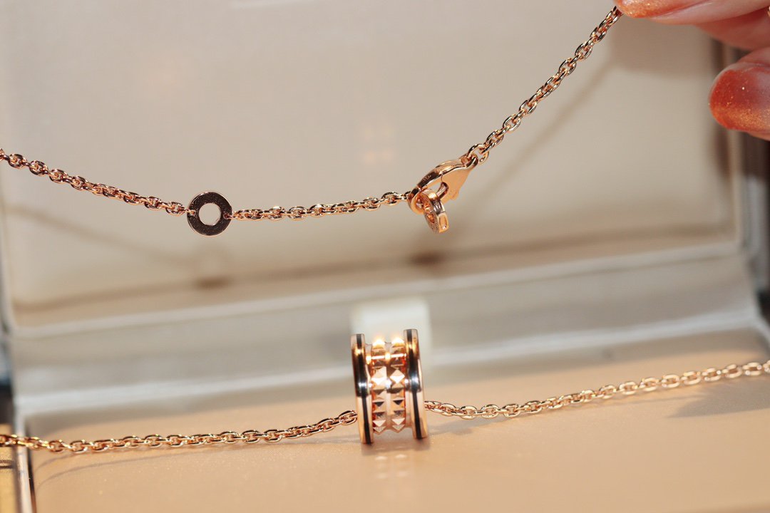 [⭐Hevara Jewelry]ZERO 1 ROCK PEDANT PINK GOLD BLACK NECKLACE
