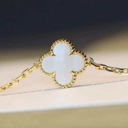[⭐Hevara Jewelry]CLOVER 20 MOTIFS WHITE MOP NECKLACE