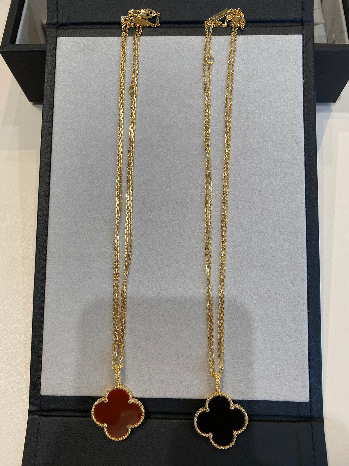 [⭐Hevara Jewelry]CLOVER 25MM NECKLACE GOLD CARNELIAN