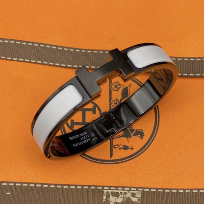 [⭐Hevara Jewelry]H BRACELET 12MM BLACK WHITE CERAMIC