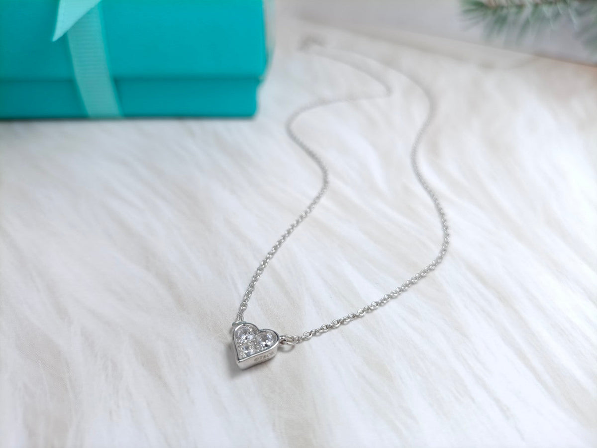 [Hevara Jewelry]HEART 3 DIAMONDS PEDANT NECKLACE