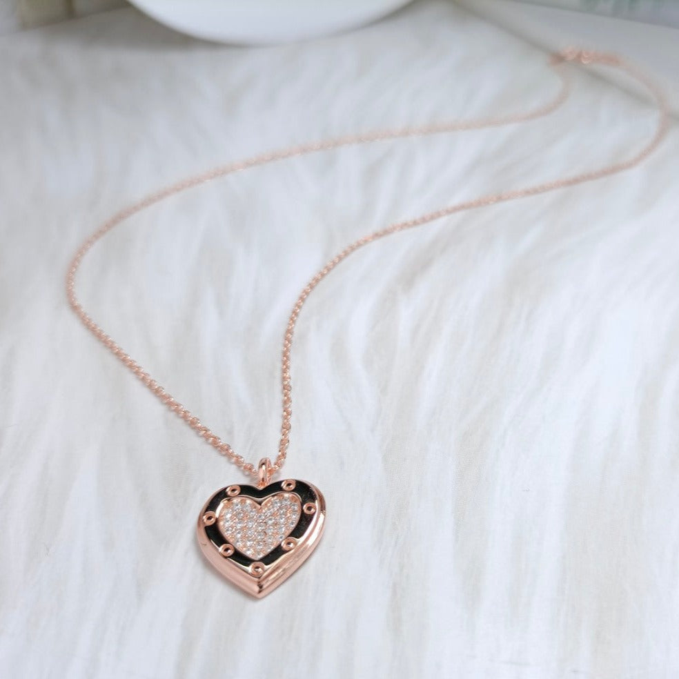 [Hevara Jewelry]HEART DIAMONDS PEDANT NECKLACE