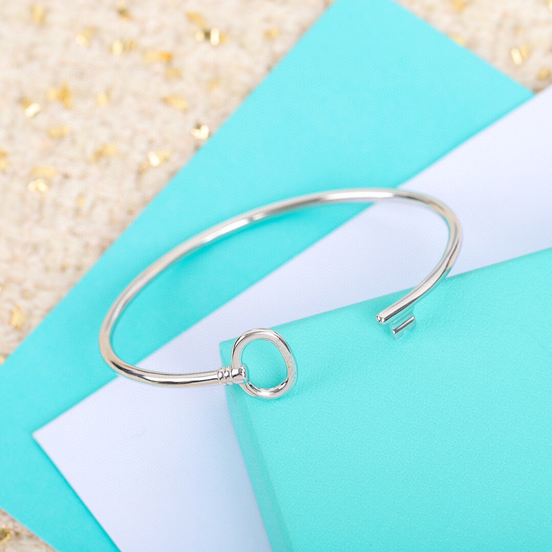 [Hevara Jewelry]KEY WIRE OVAL BRACELET