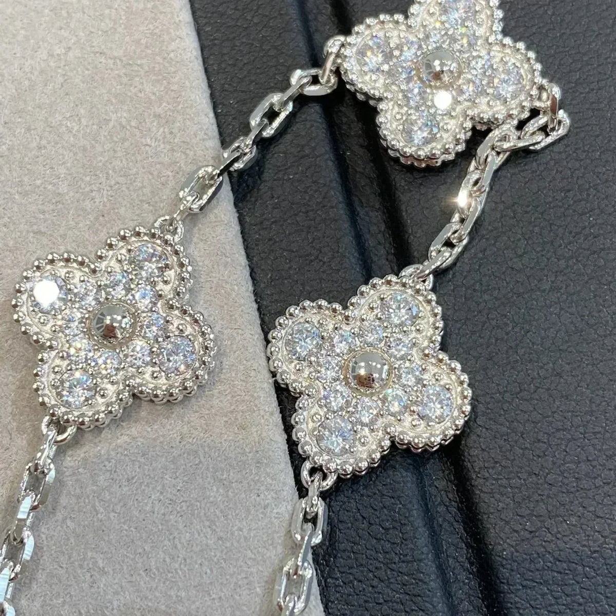 [⭐Hevara Jewelry] CLOVER 5 MOTIF FULL DIAMOND BRACELET COLLECTION