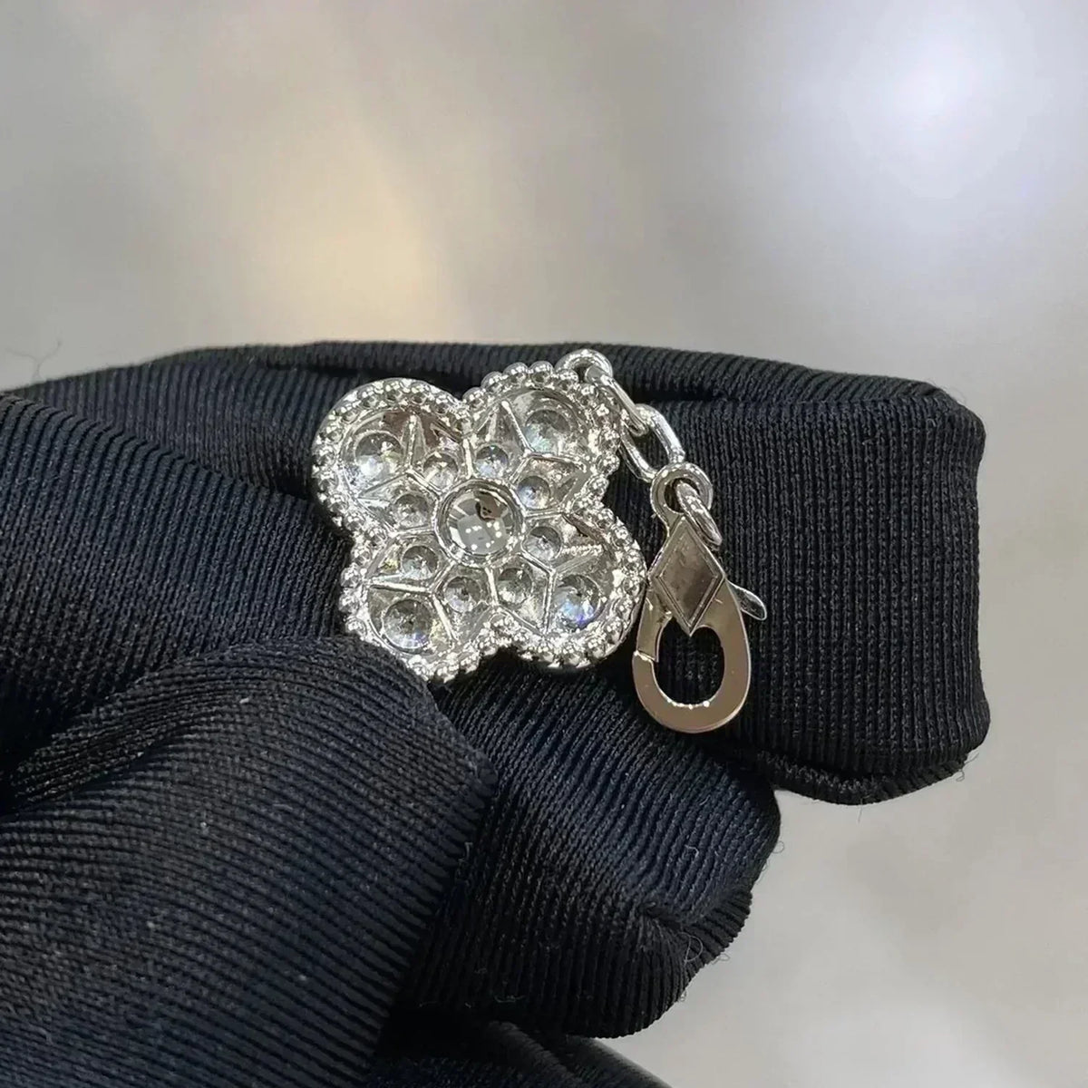 [⭐Hevara Jewelry] CLOVER 5 MOTIF FULL DIAMOND BRACELET COLLECTION