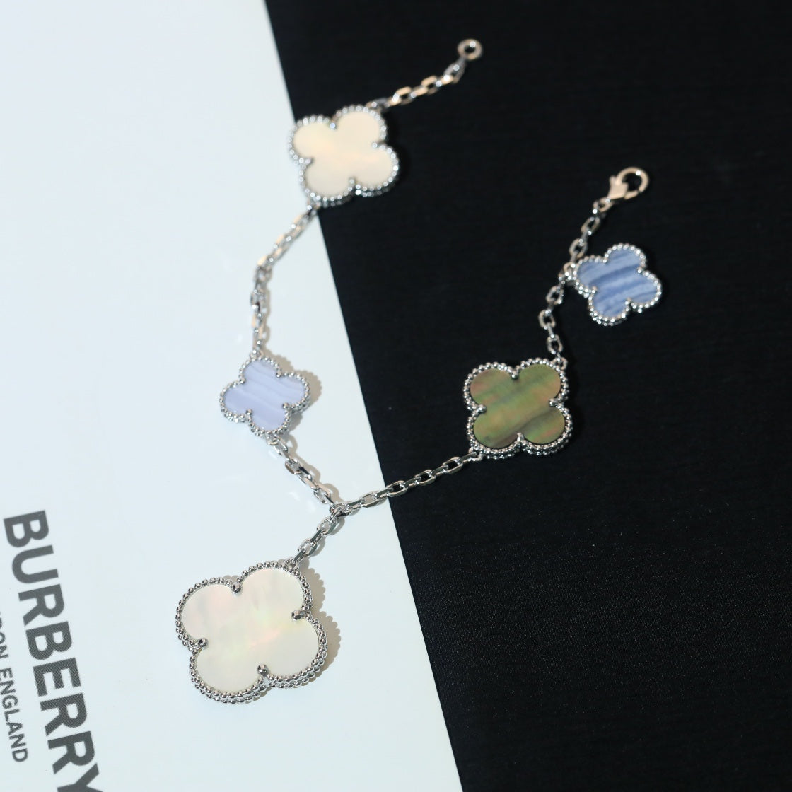 [⭐Hevara Jewelry]CLOVER BRACELET 5 MOTIFS MOP CHALCEDONY SILVER