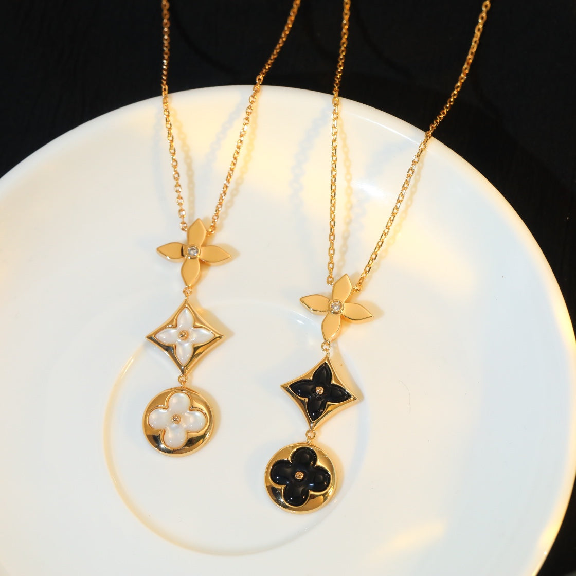 [⭐Hevara Jewelry]STAR AND SUN ONYX PINK GOLD NECKLACE