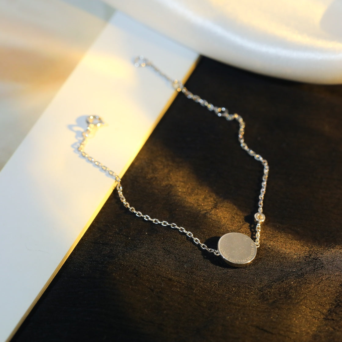 [⭐Hevara Jewelry]SUN MOTIF PINK MOP SILVER BRACELET
